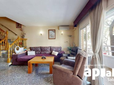 Casa con balcón en venta en Centre - Eixample – Can Llobet