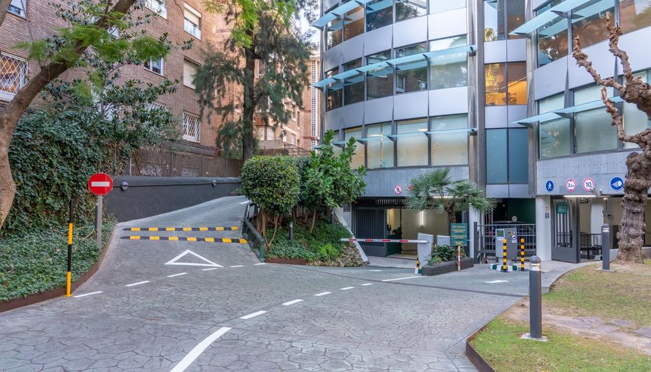 Foto 1 de Garaje de alquiler en  Calle Via Augusta, 281, Les Tres Torres, Barcelona