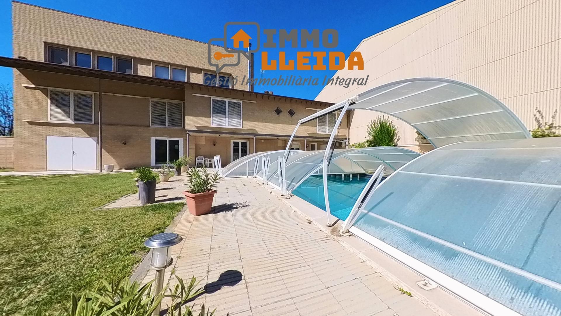 Swimming pool of House or chalet for sale in Tàrrega  with Heating, Private garden and Terrace