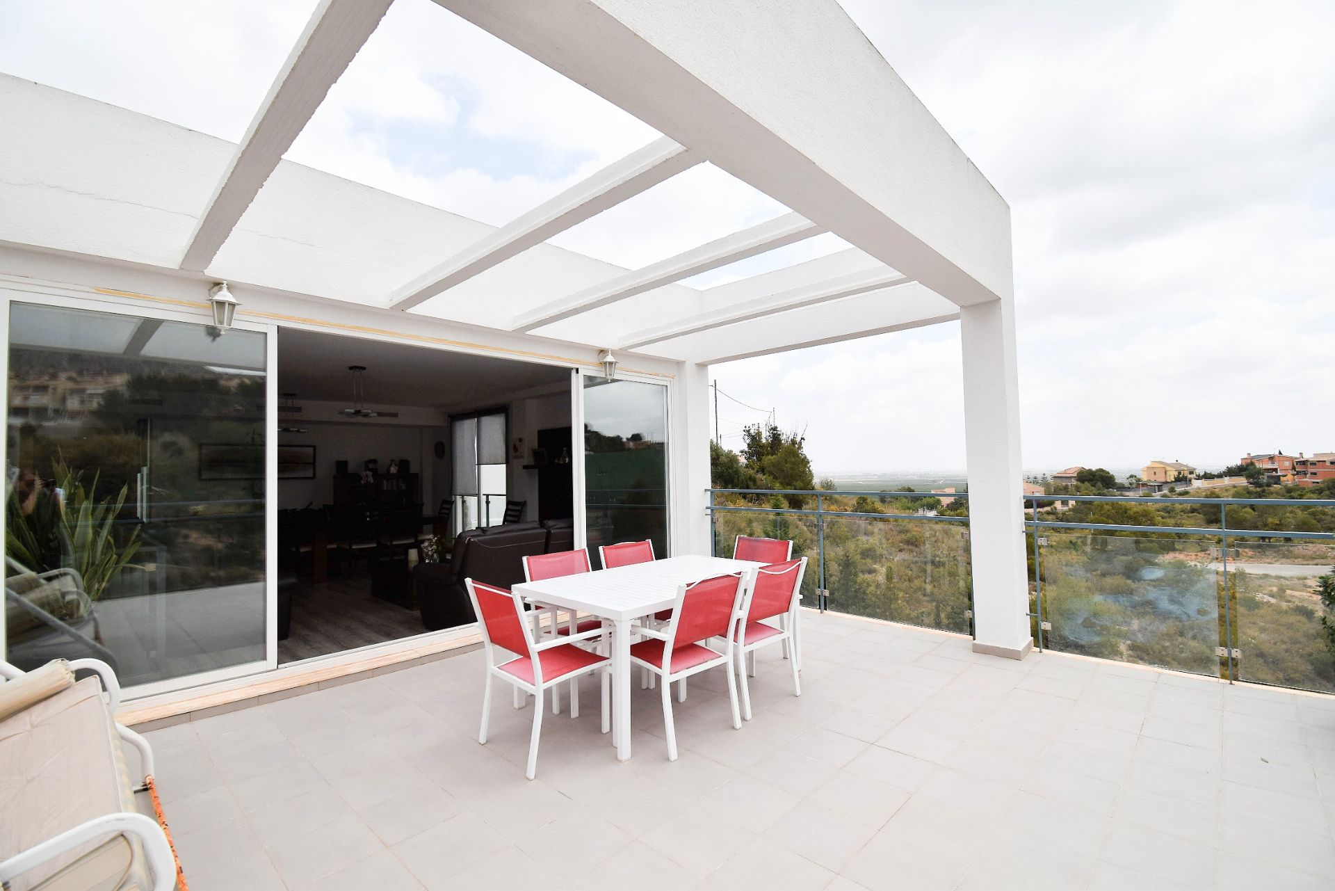 Terrassa de Casa o xalet en venda en Chiva amb Aire condicionat, Jardí privat i Terrassa