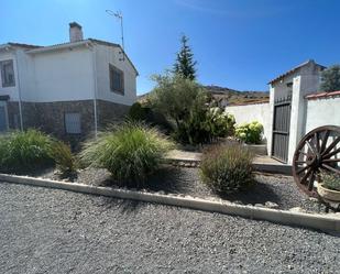 Außenansicht von Haus oder Chalet zum verkauf in Sotalbo mit Terrasse