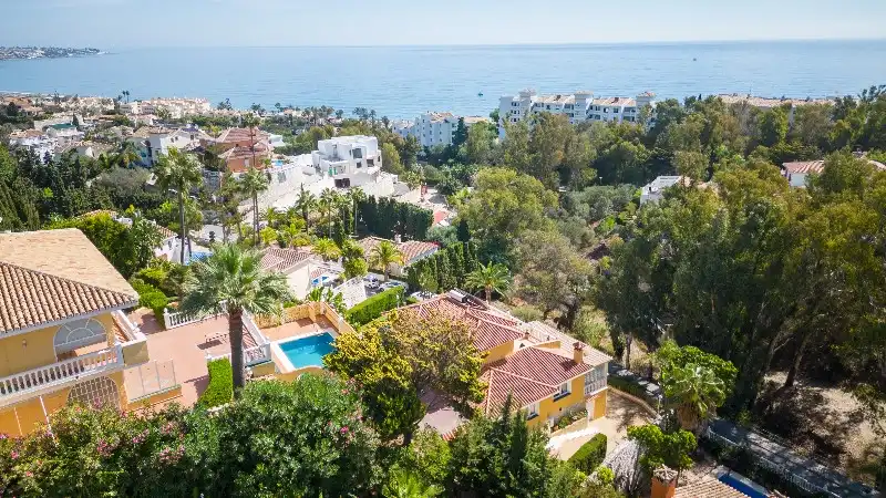 Detached house with pool for sale in La Cala Mijas