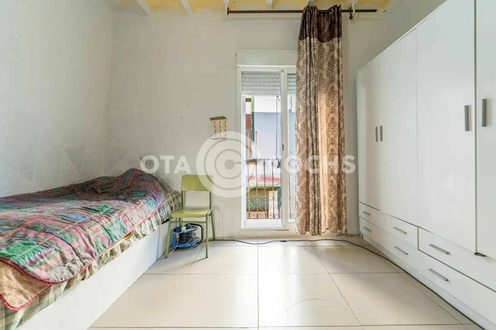 Habitación de Casa adosada en venta en Riudoms con Terraza y Balcón