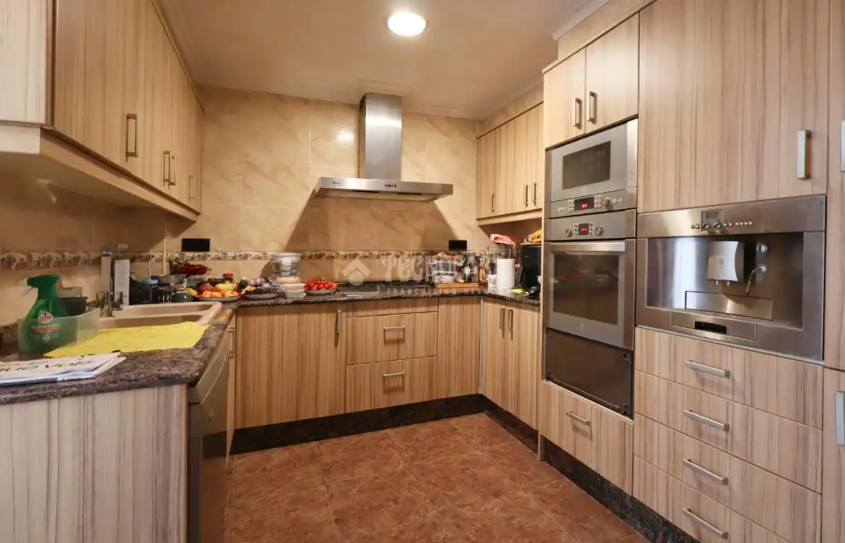 Cocina de Piso en venta en Sagunto / Sagunt con Aire acondicionado, Amueblado y Balcón