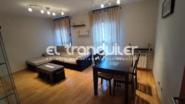 Living room of Flat for rent in Madrid  with Swimming Pool, Furnished and Washing machine