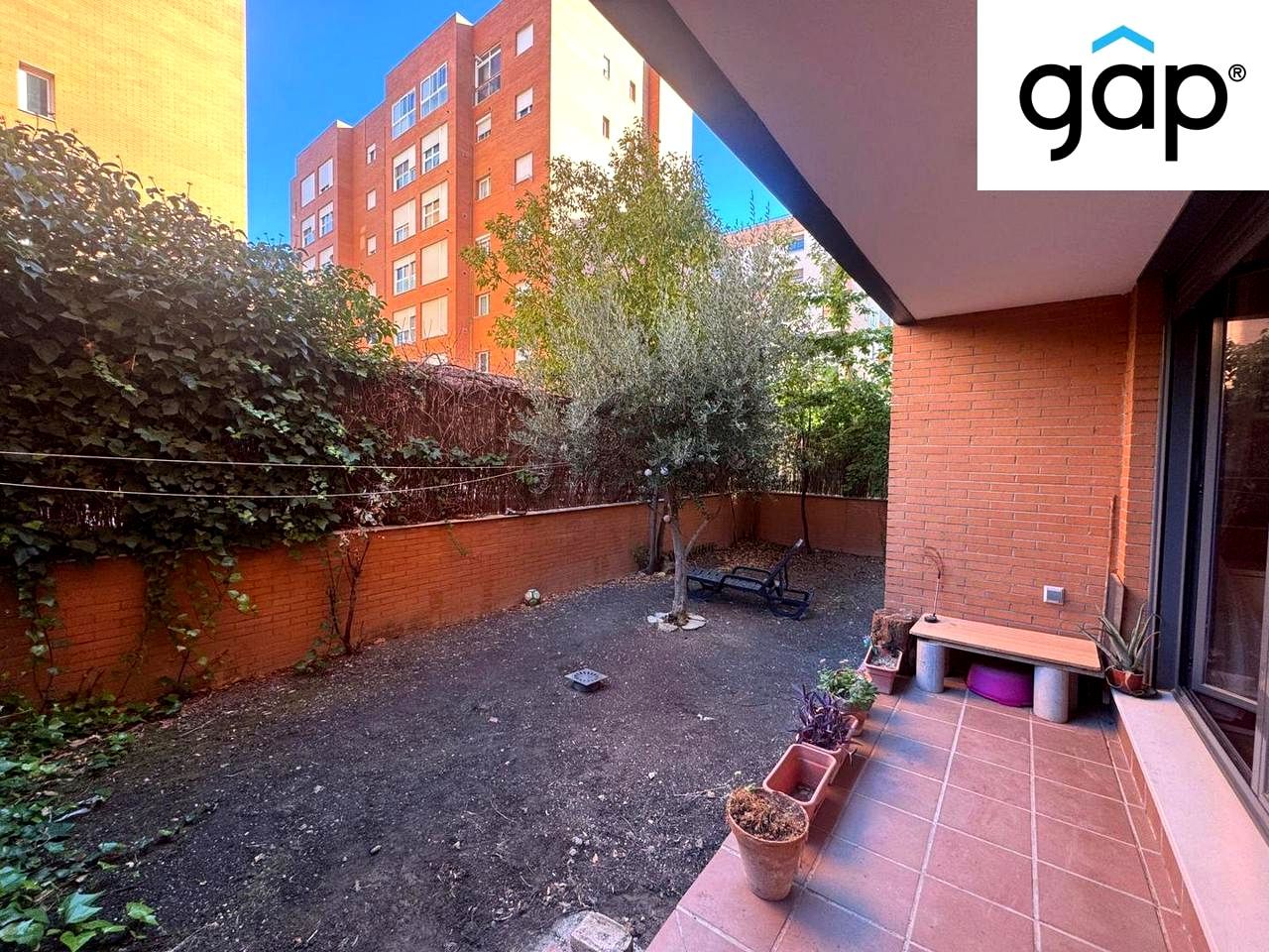 Jardí de Planta baixa en venda en Cuenca Capital amb Calefacció, Jardí privat i Traster