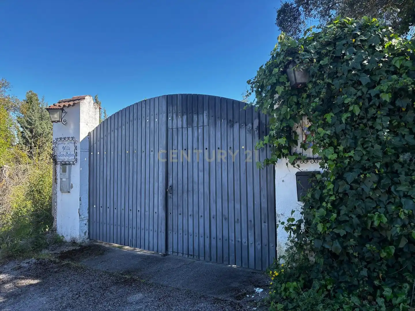 Exterior view of Houses for sale in Sierra de Fuentes  with Air Conditioner, Private garden and Storage room