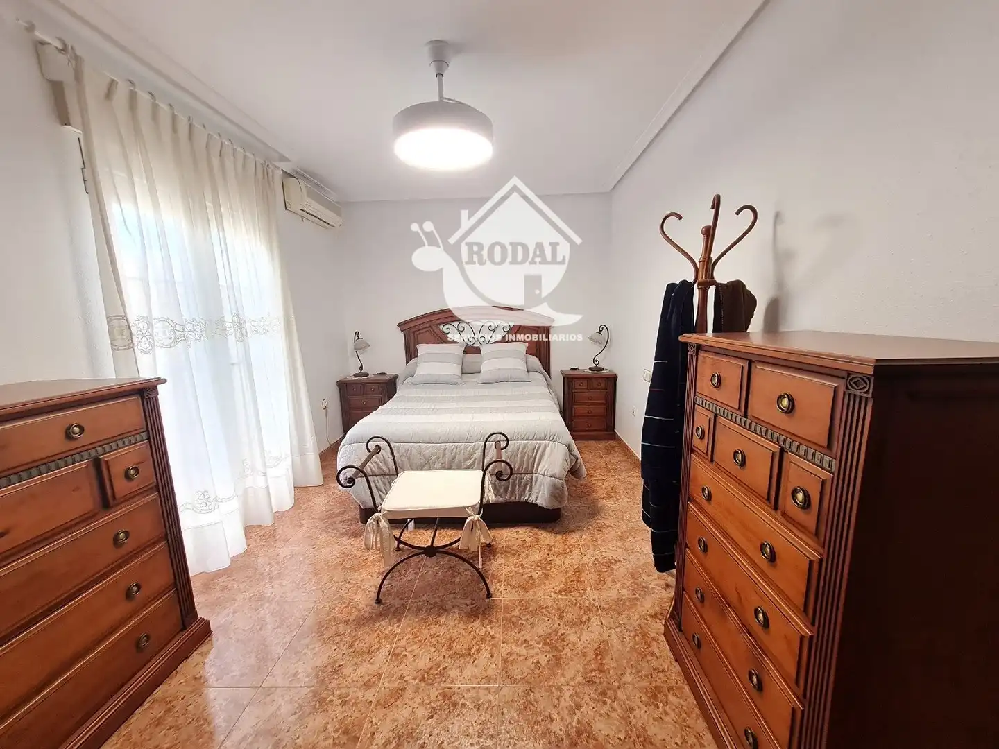 Schlafzimmer von Einfamilien-Reihenhaus zum Verkauf in Huércal de Almería mit Klimaanlage, Heizung und Terrasse