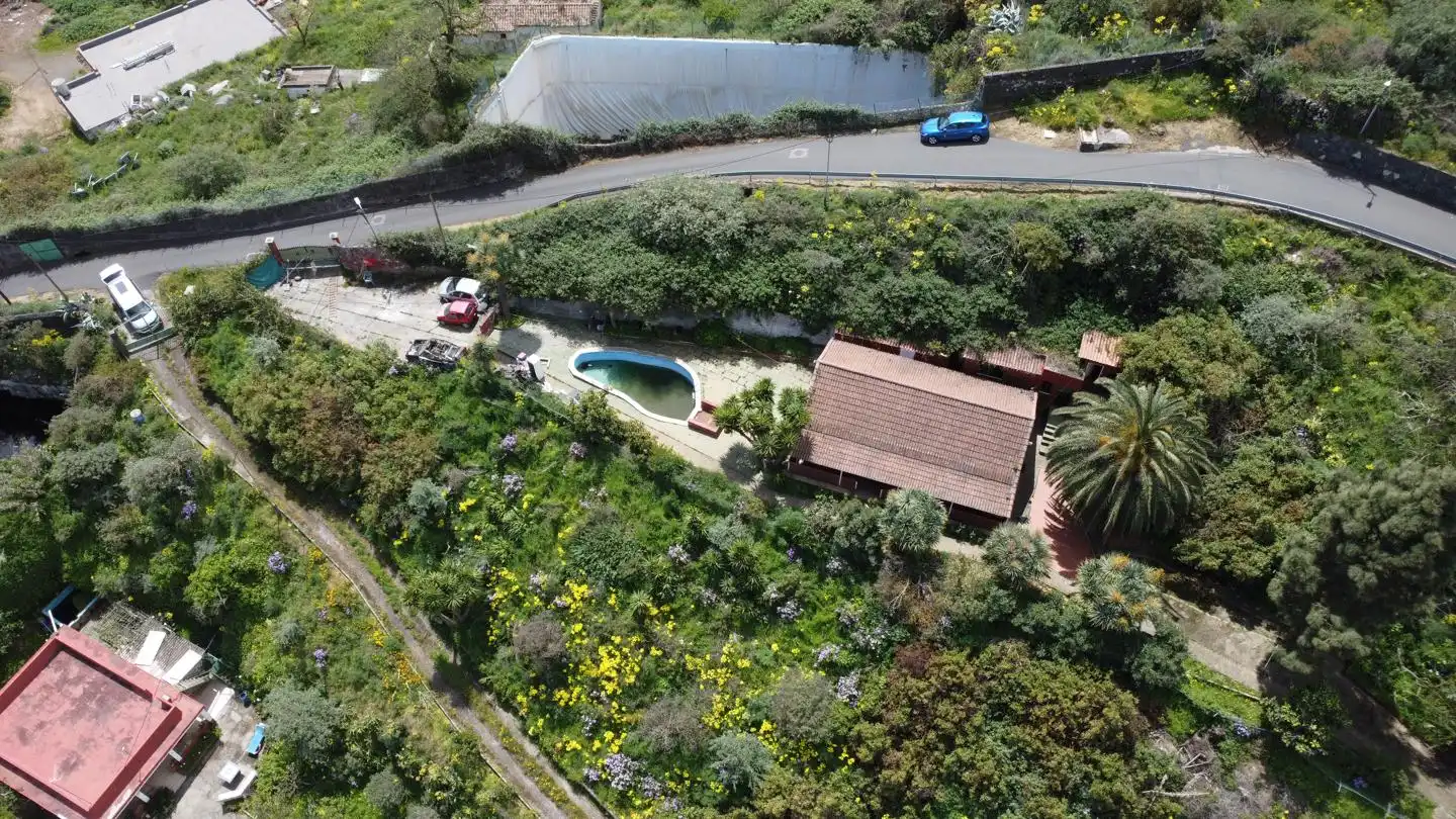 Exterior view of Houses for sale in Vega de San Mateo
