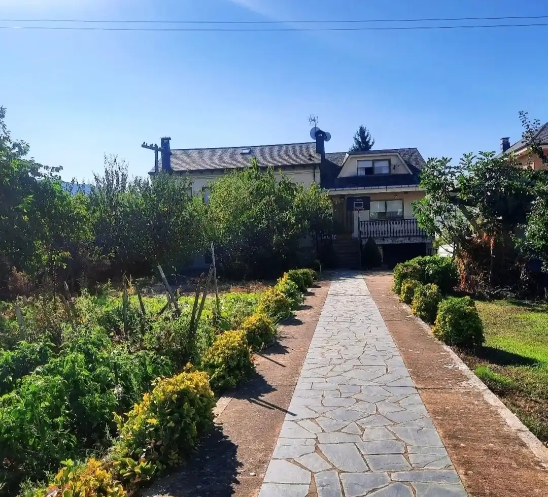 Jardín de Casa o chalet en venta en Congosto con Calefacción, Jardín privado y Trastero