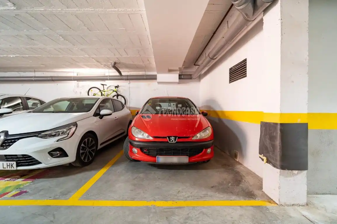 Parkplatz von Wohnung zum Verkauf in Jun