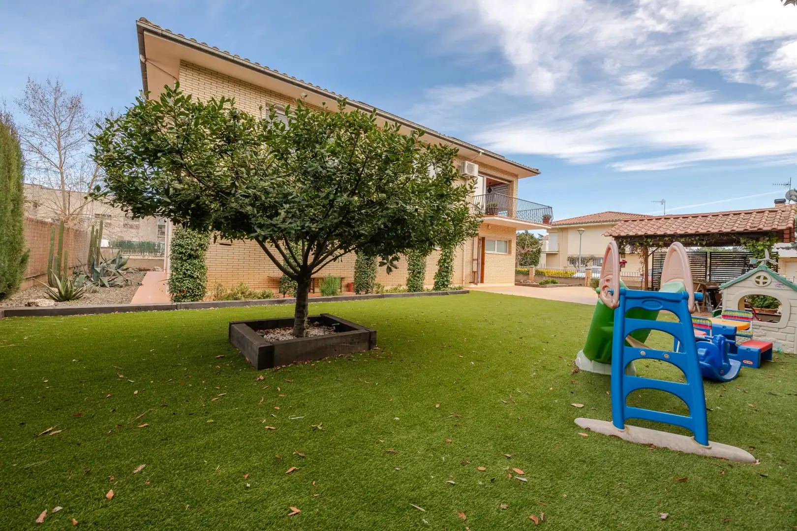 Houses for sale in Besalú