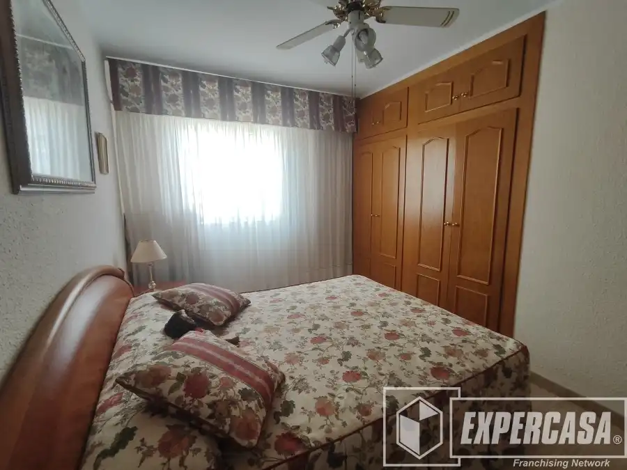 Dormitori de Apartament en venda en Benicasim / Benicàssim amb Aire condicionat, Terrassa i Moblat
