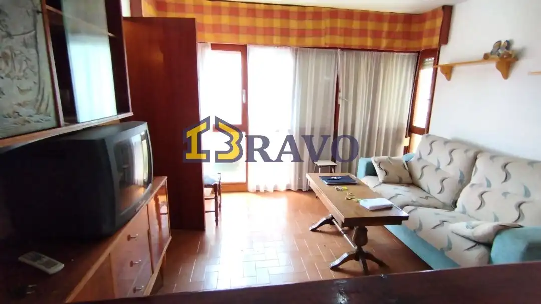 Sala d'estar de Pis en venda en Valle de Tobalina amb Terrassa