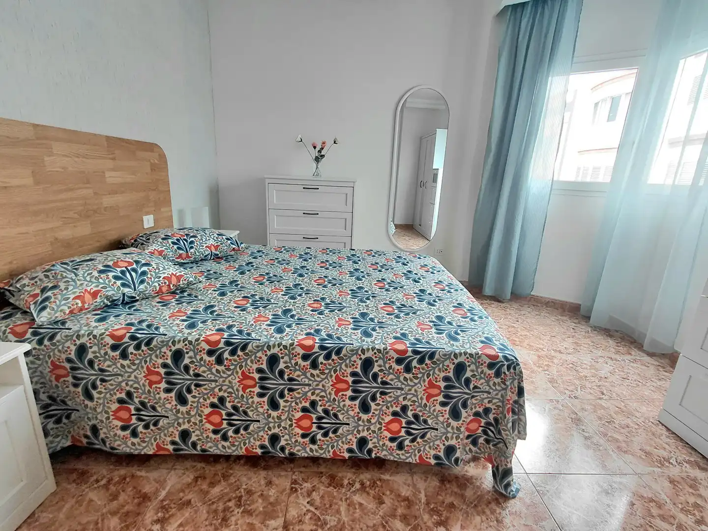 Schlafzimmer von Wohnungen zur Miete in Arucas mit Möbliert, Waschmaschine und Mikrowelle