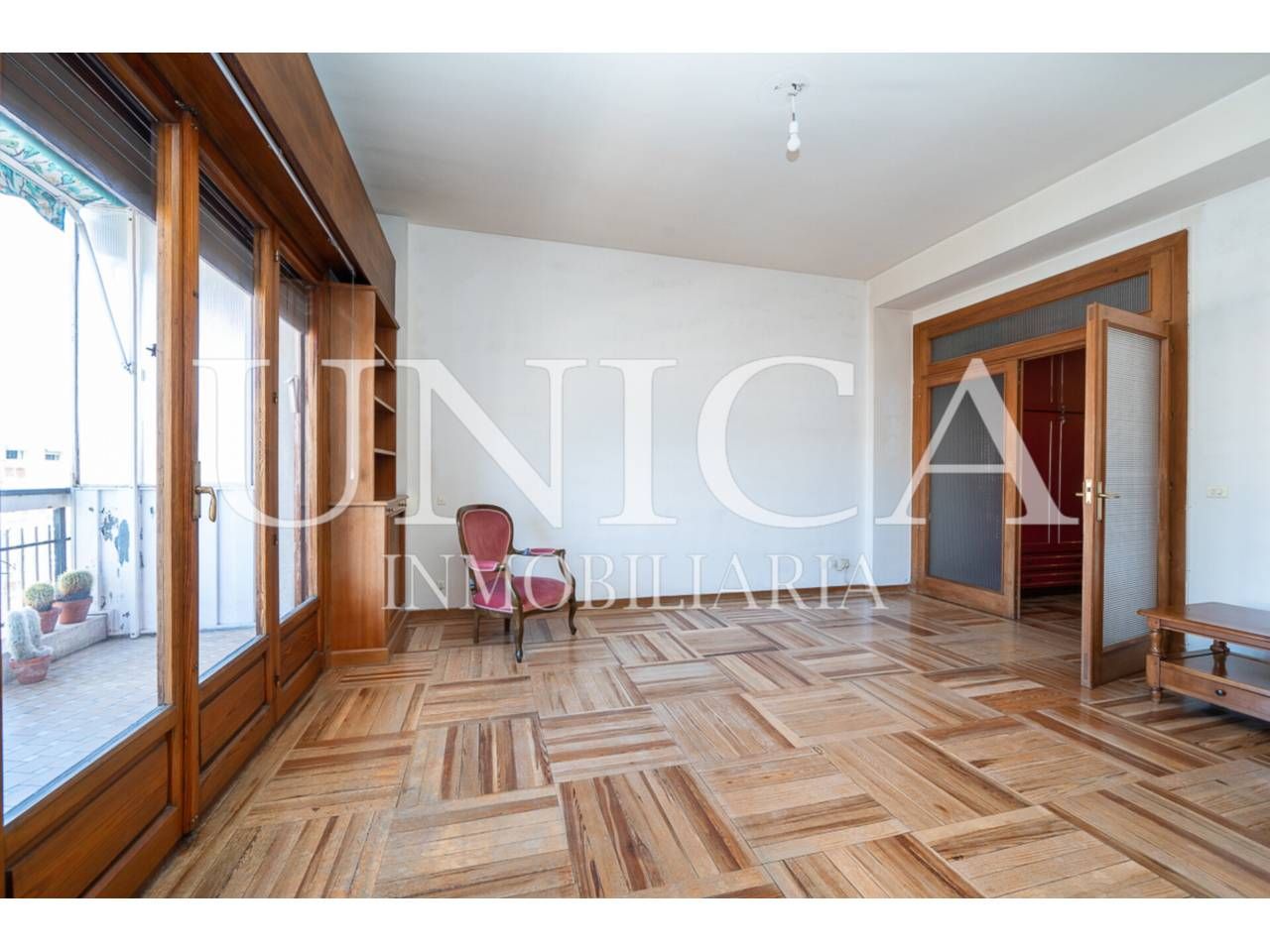 Bedroom of Flat for sale in  Madrid Capital  with Heating, Parquet flooring and Terrace