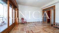 Dormitori de Pis en venda en  Madrid Capital amb Calefacció, Parquet i Terrassa