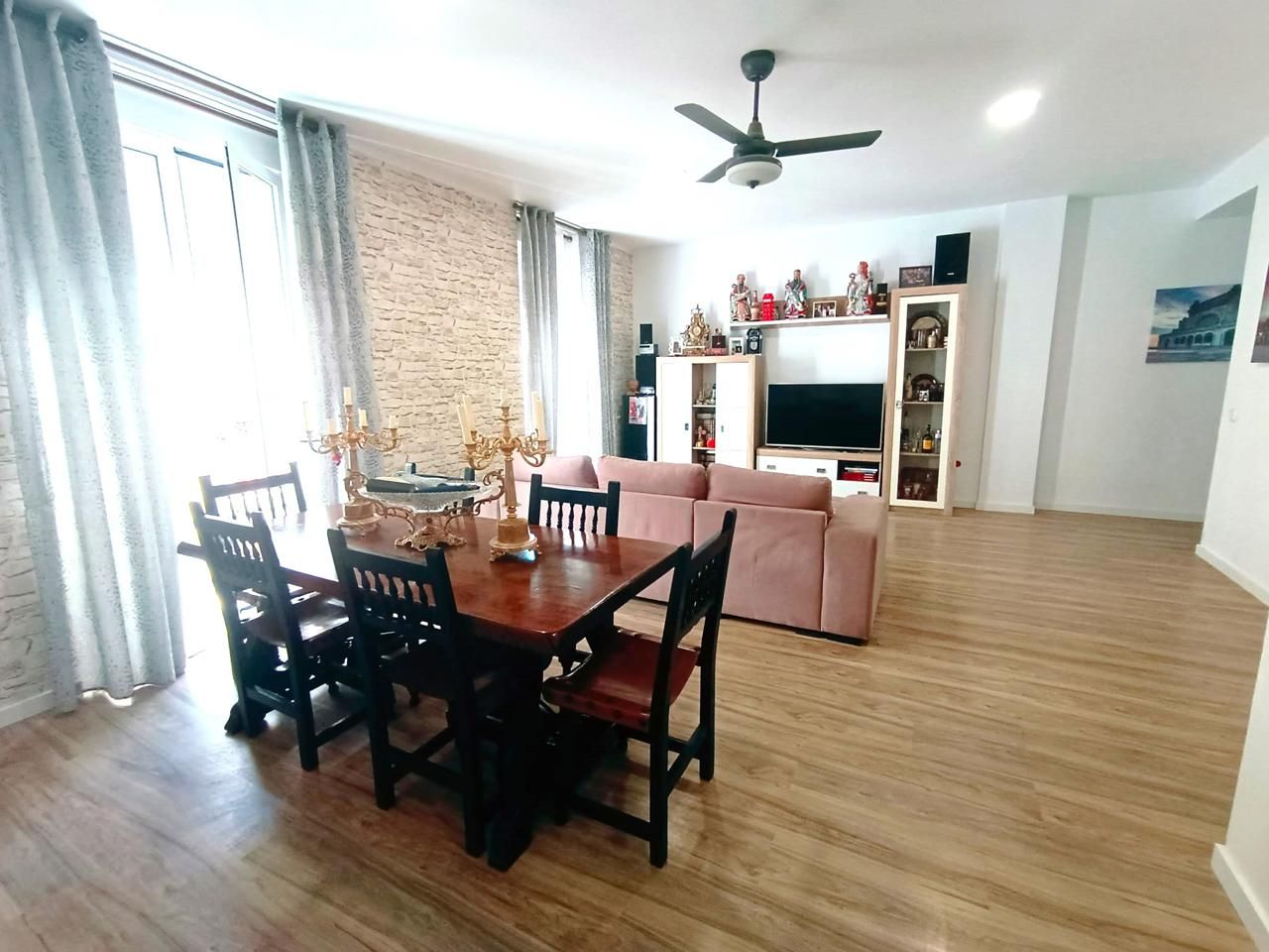 Sala d'estar de Dúplex en venda en Oliva amb Aire condicionat i Terrassa
