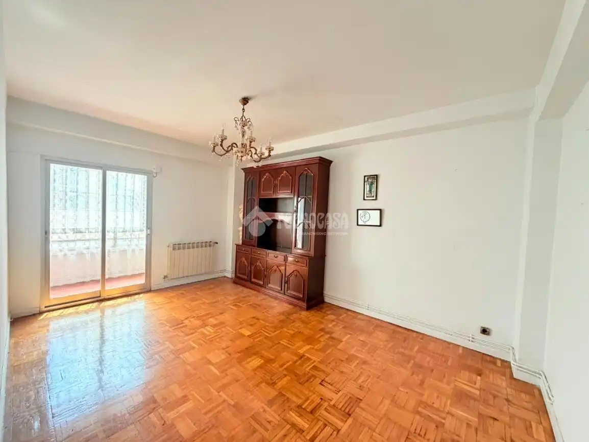 Wohnzimmer von Wohnung zum Verkauf in Madrid mit Heizung, Parkett und Terrasse