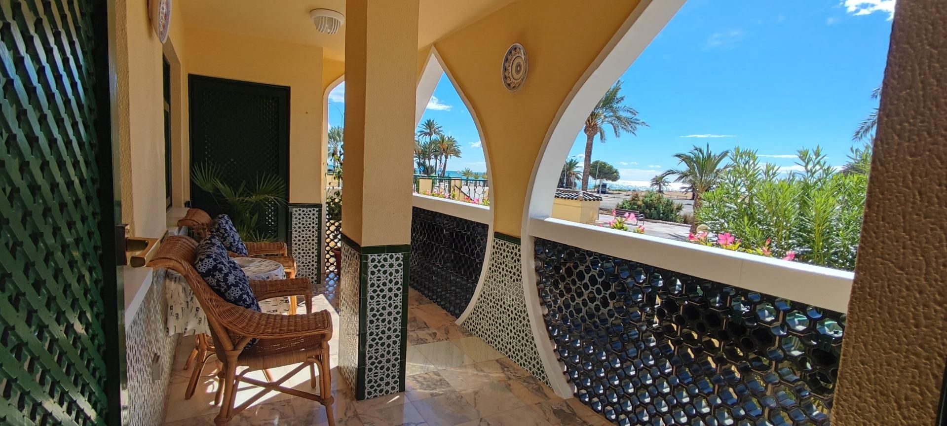 Casa adosada en venda en Santa Pola amb Aire condicionat, Jardí privat i Terrassa