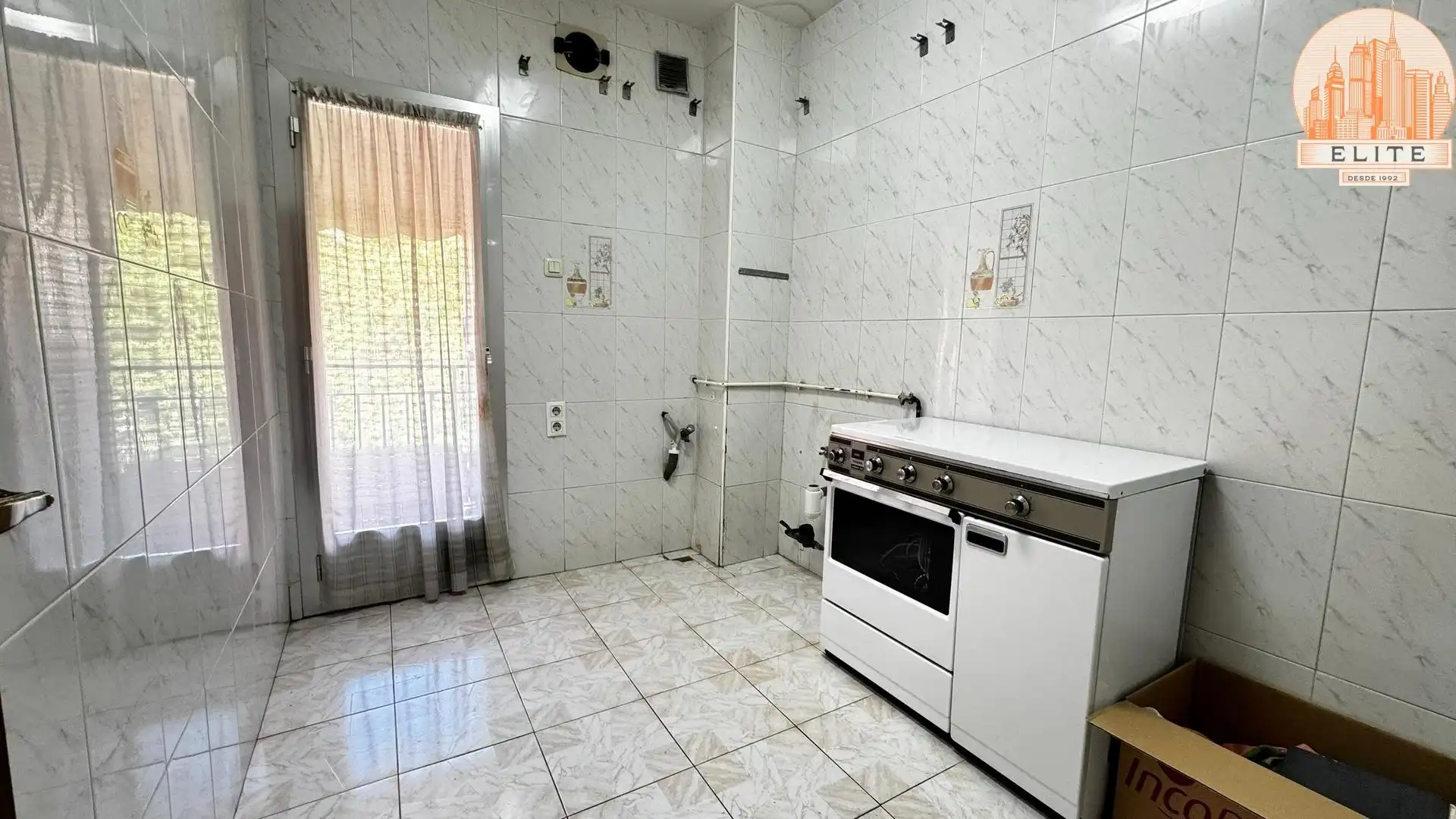 Cocina de Piso en venta en Alcorcón con Calefacción, Parquet y Terraza