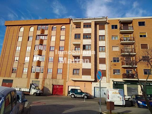 Garaje en Venta en Castilla en Santo Domingo - La Estación