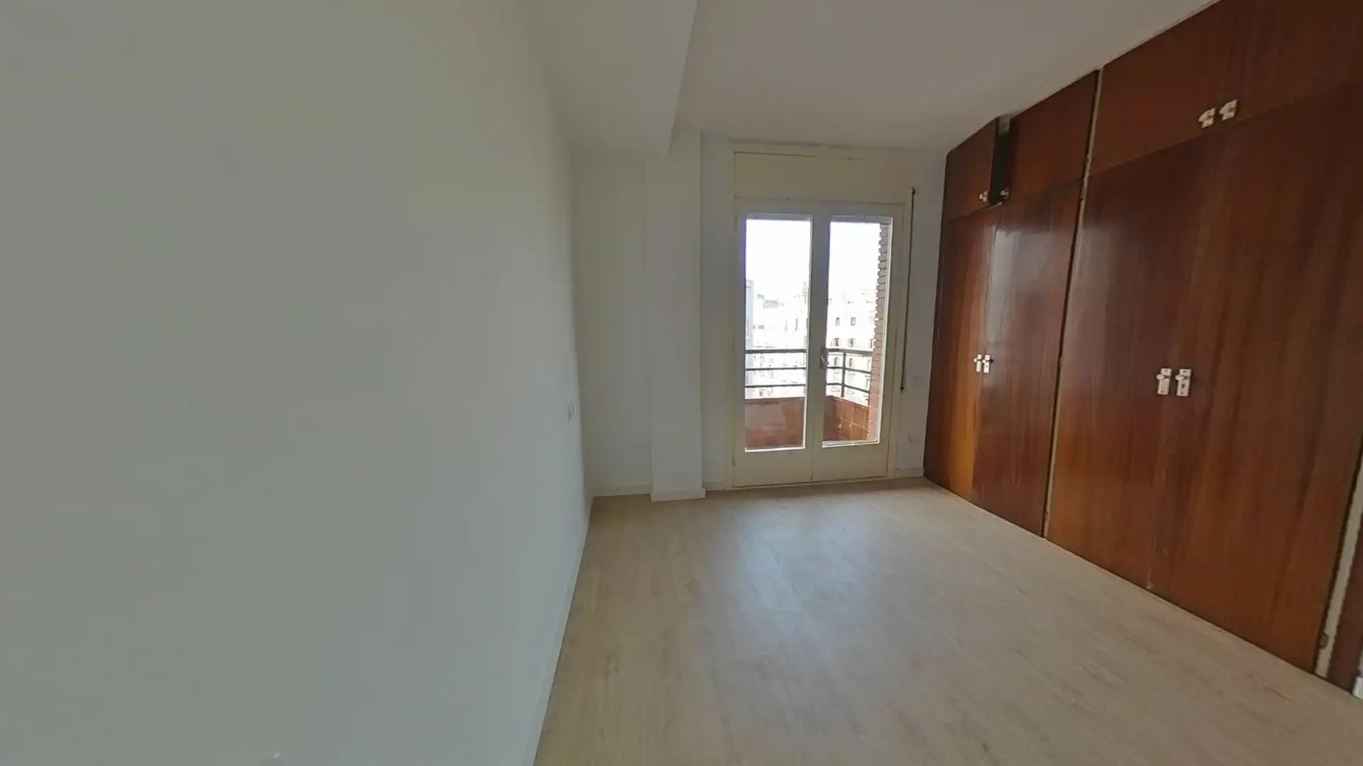 Habitación de Piso en venta en Barcelona con Calefacción