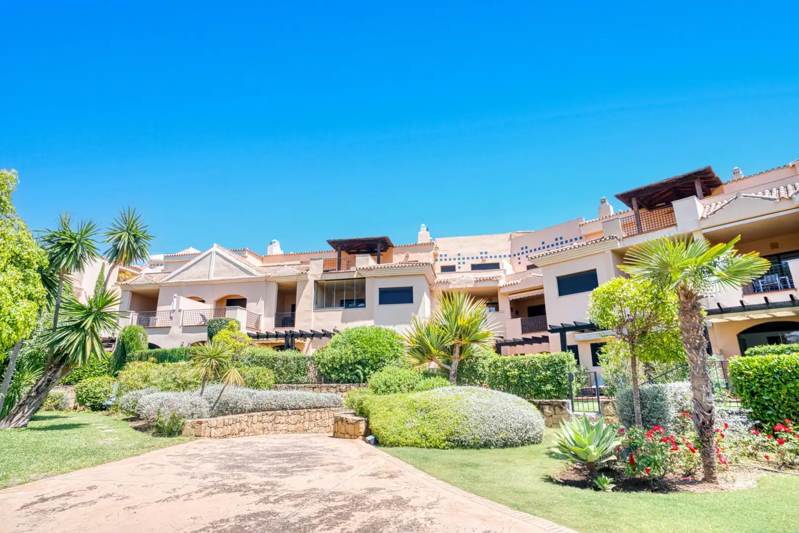 Exterior view of Apartments for sale in Sanlúcar de Barrameda  with Air Conditioner, Private garden and Terrace
