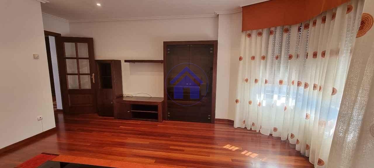Flat to rent in Navia