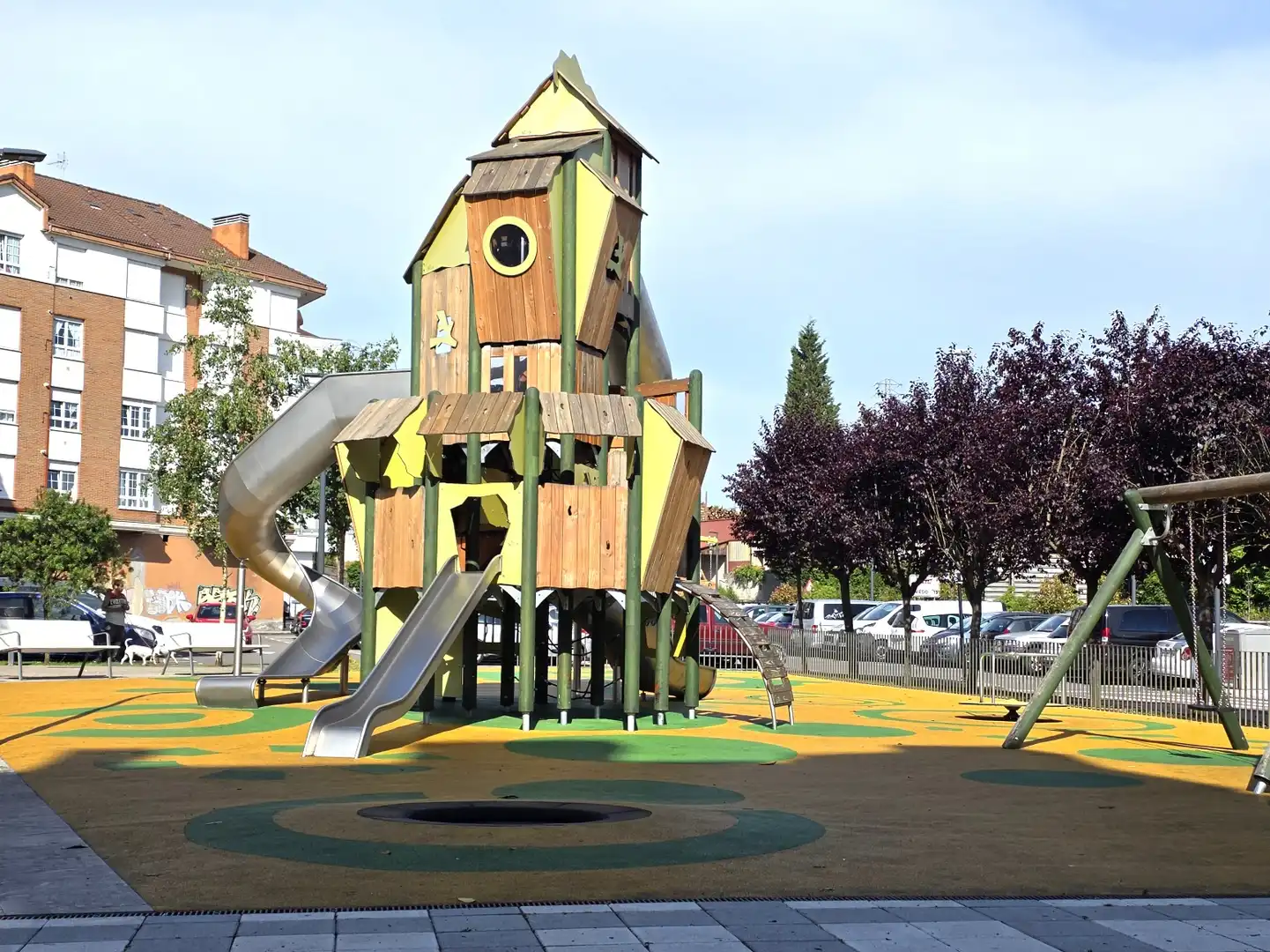 Außenansicht von Wohnung zum Verkauf in Siero mit Heizung, Parkett und Terrasse
