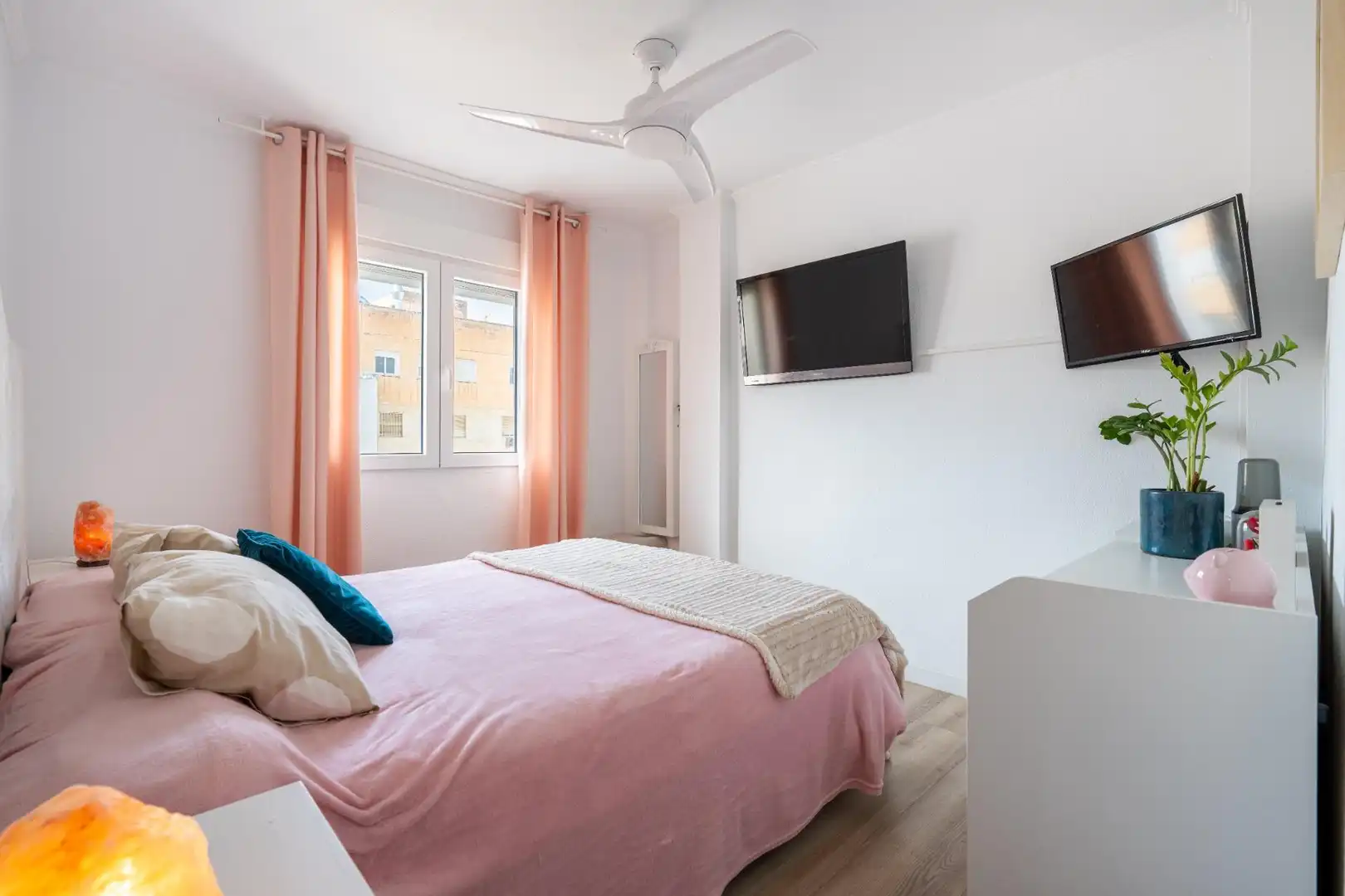 Habitación de Piso en venta en Almería con Aire acondicionado, Calefacción y Terraza