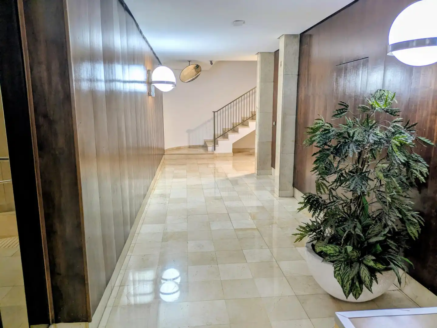 Flat with terrace for sale in Extramurs, imagen 4
