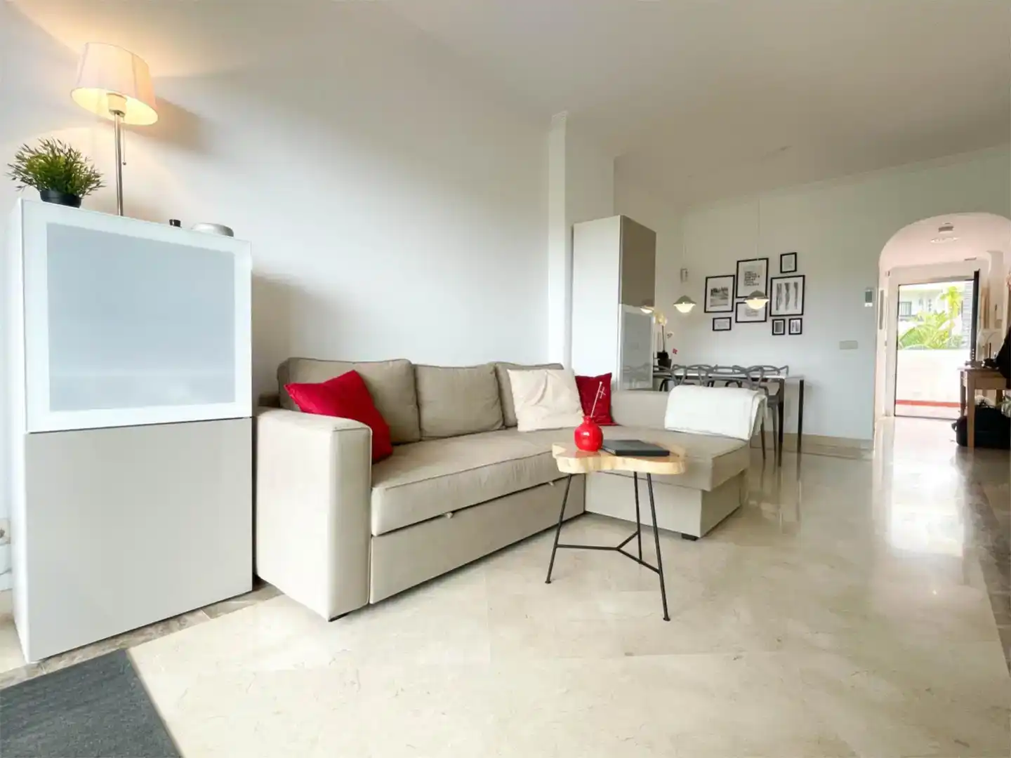 Sala d'estar de Apartament en venda en Mijas amb Aire condicionat i Piscina