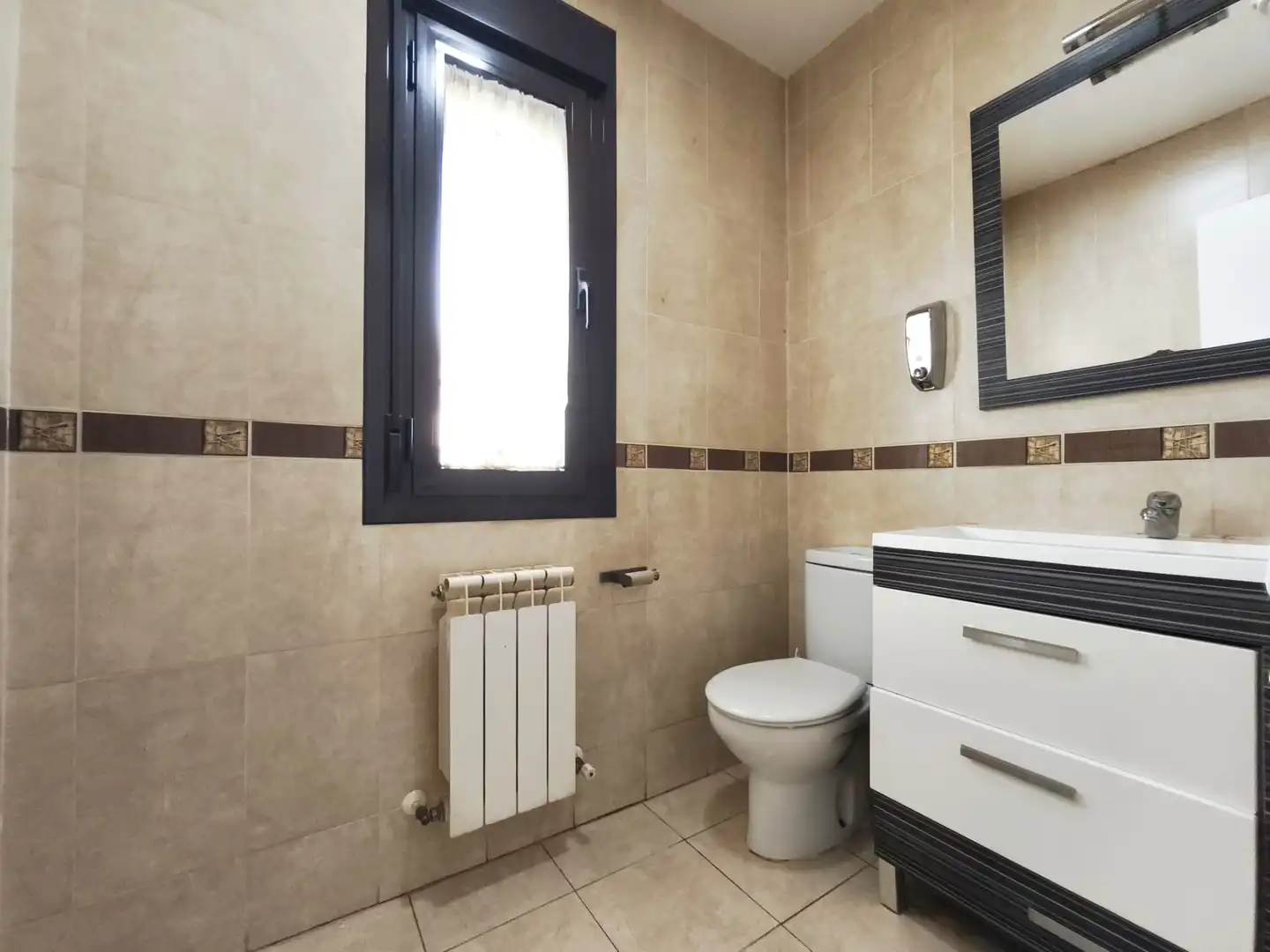 Baño de Casa o chalet en venta en Las Ventas de Retamosa con Aire acondicionado, Calefacción y Jardín privado