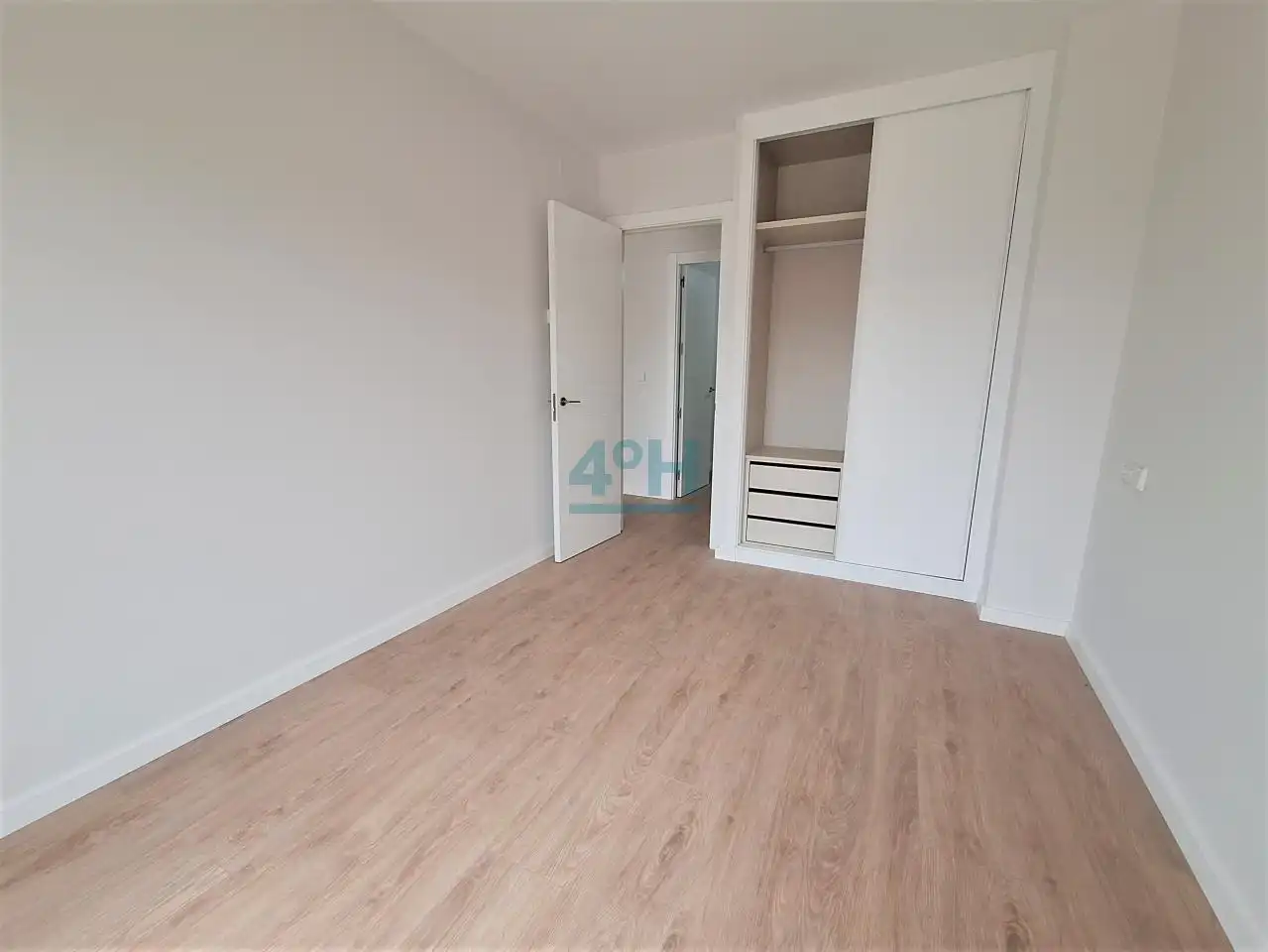 Bedroom of Apartments for sale in Ourense Capital   with Heating and Terrace