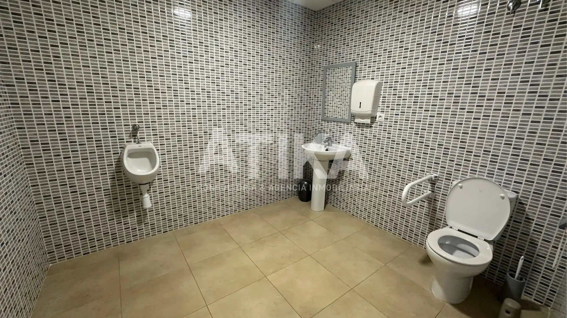 Business premises to rent in Sant Josep - Zona Hospital, imagen 15