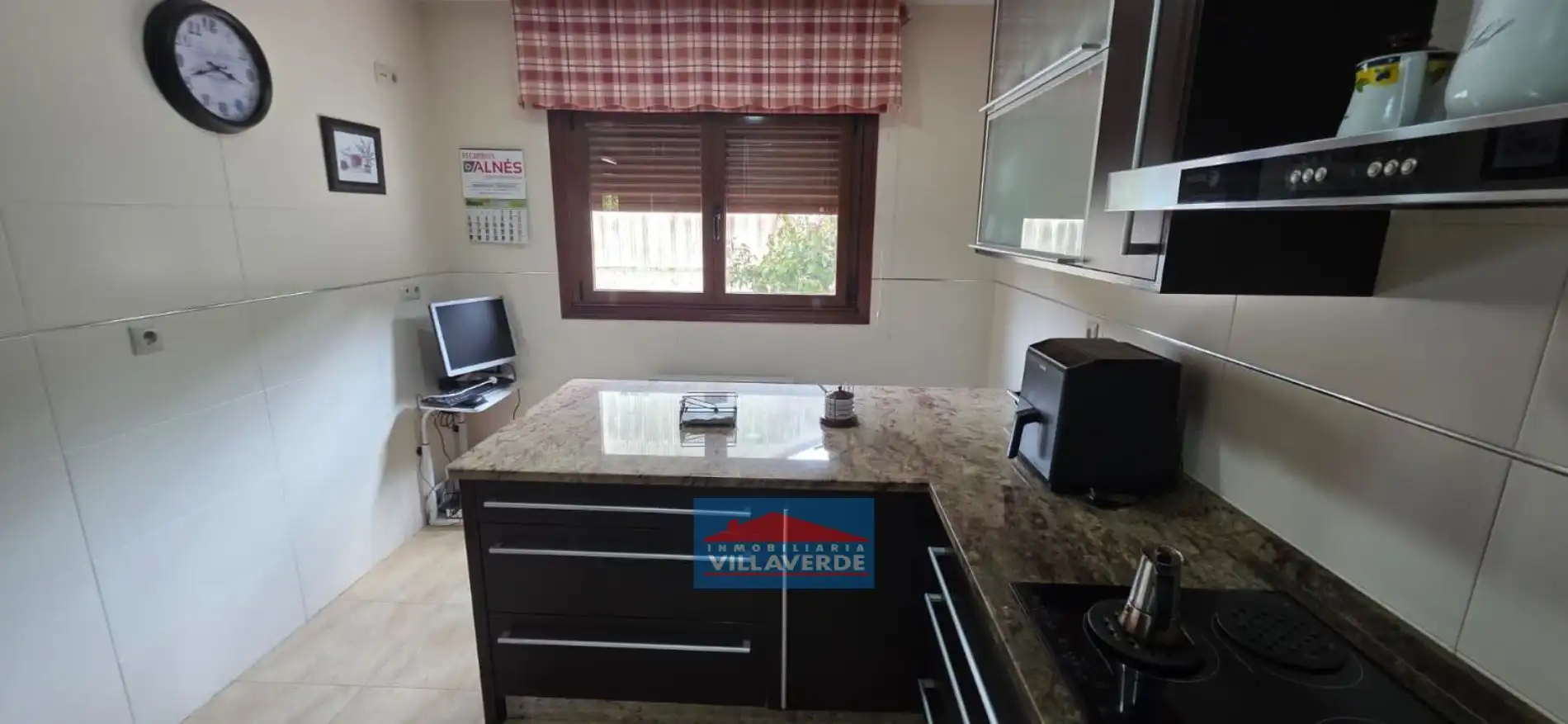 Cocina de Casa adosada en venta en Cangas  con Calefacción, Terraza y Trastero