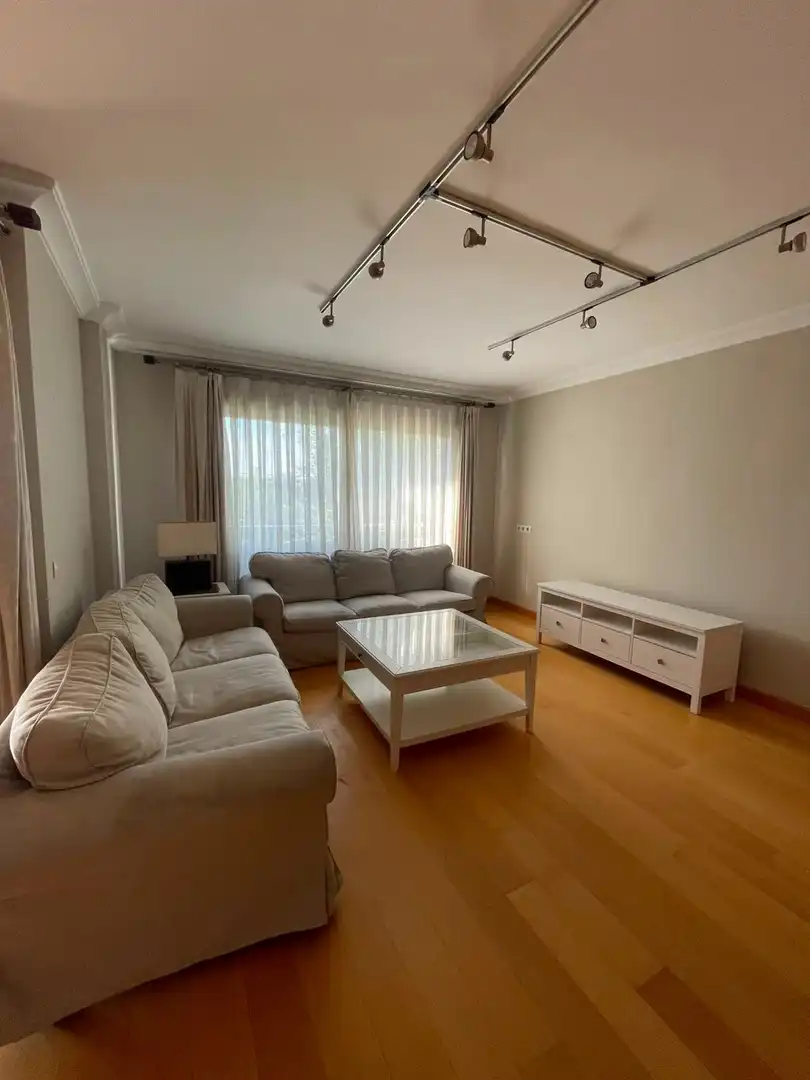 Living room of Flat for rent in Pozuelo de Alarcón  with Air Conditioner, Heating and Private garden