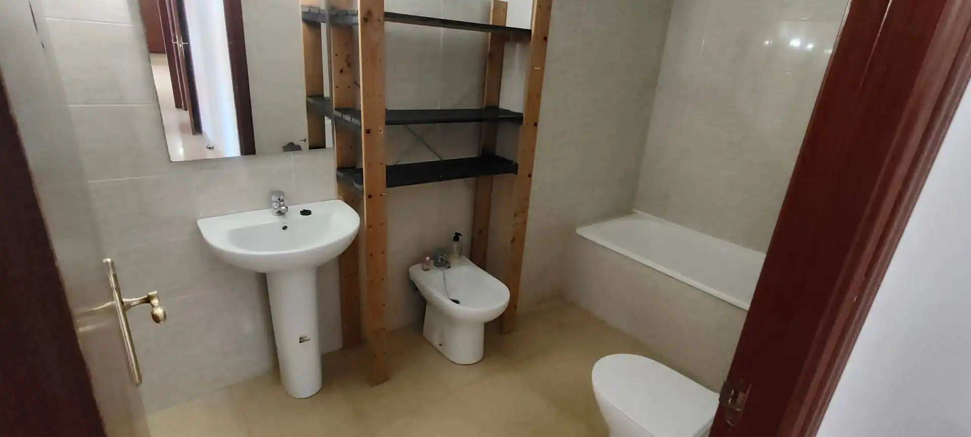 Bathroom of Flat for sale in Reus  with Air Conditioner, Heating and Storage room