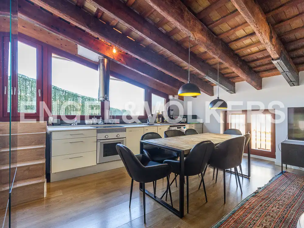 Cuina de Àtic de lloguer en Valencia amb Aire condicionat, Calefacció i Parquet