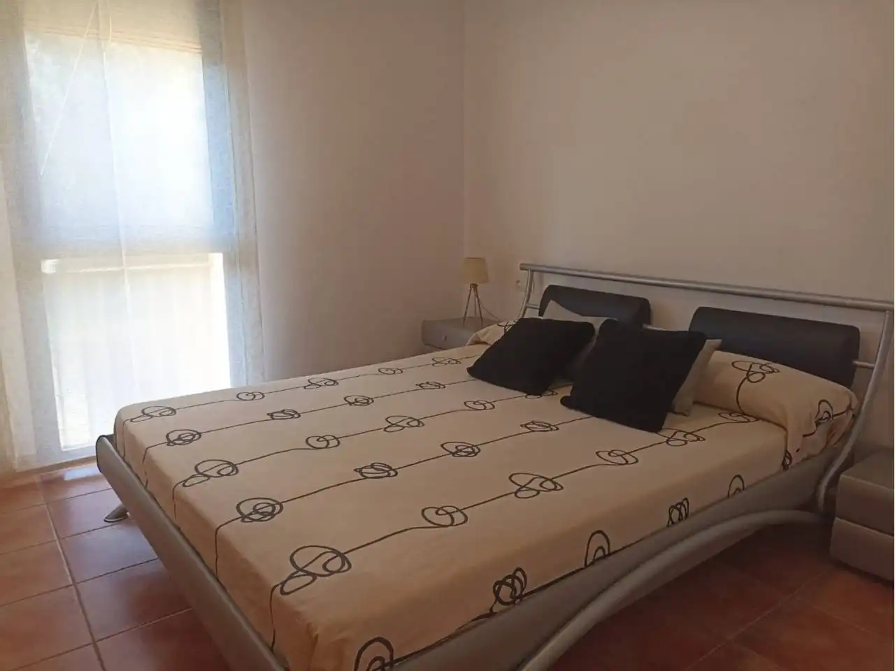 Habitación de Dúplex en venta en Castellfollit de la Roca con Calefacción, Terraza y Amueblado