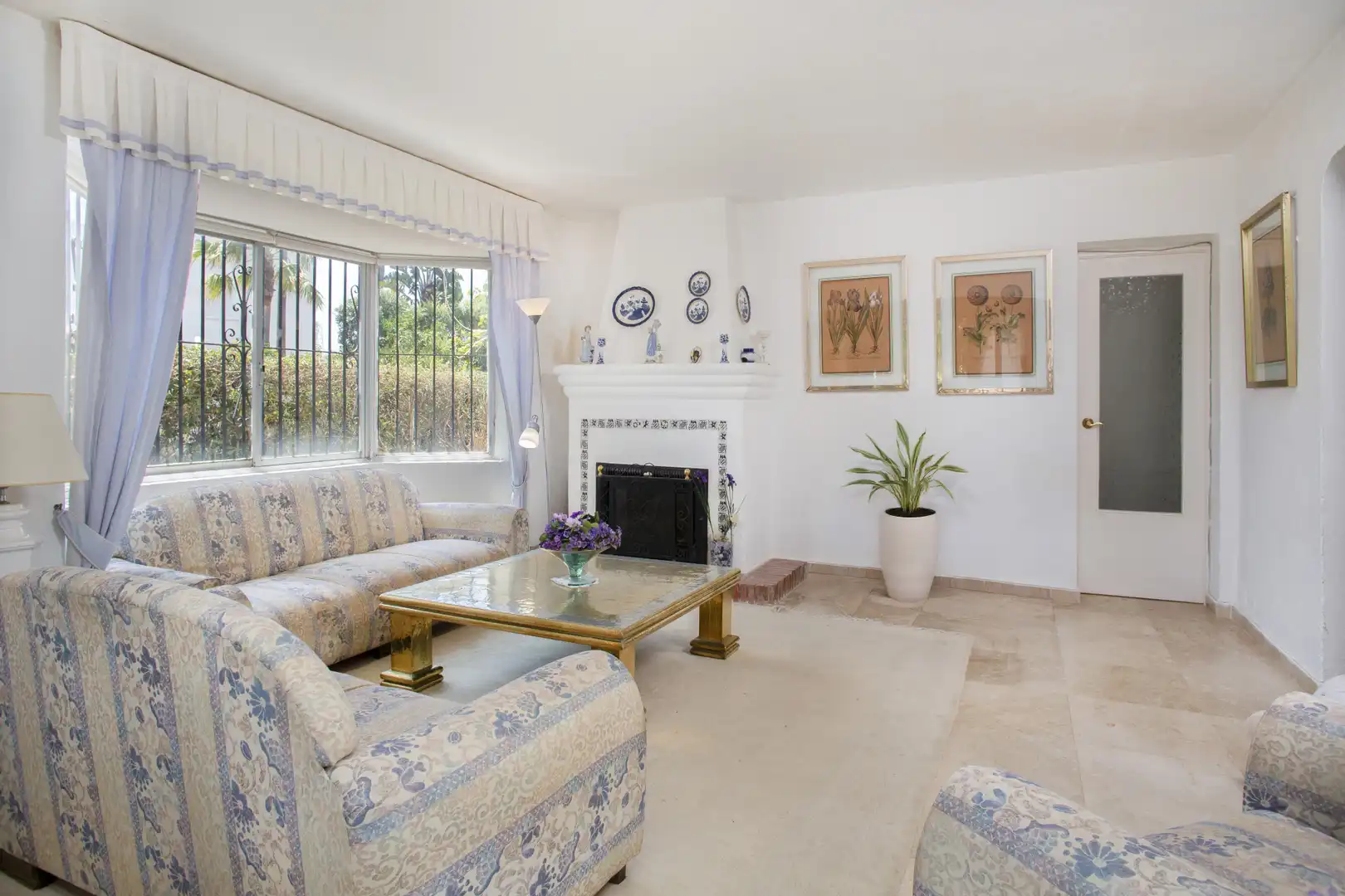 Living room of Houses for sale in Marbella  with Private garden, Terrace and Furnished