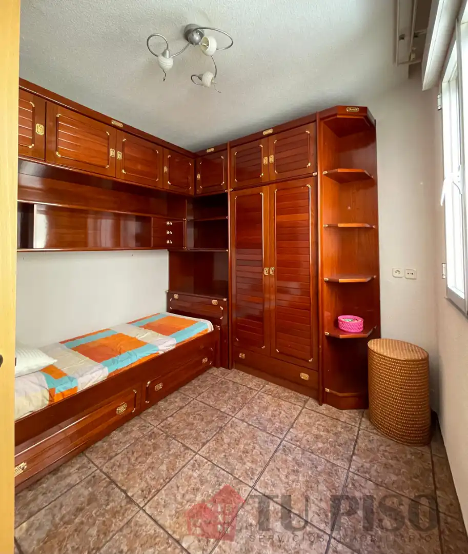 Habitación de Piso en venta en Madrid con Calefacción y Amueblado
