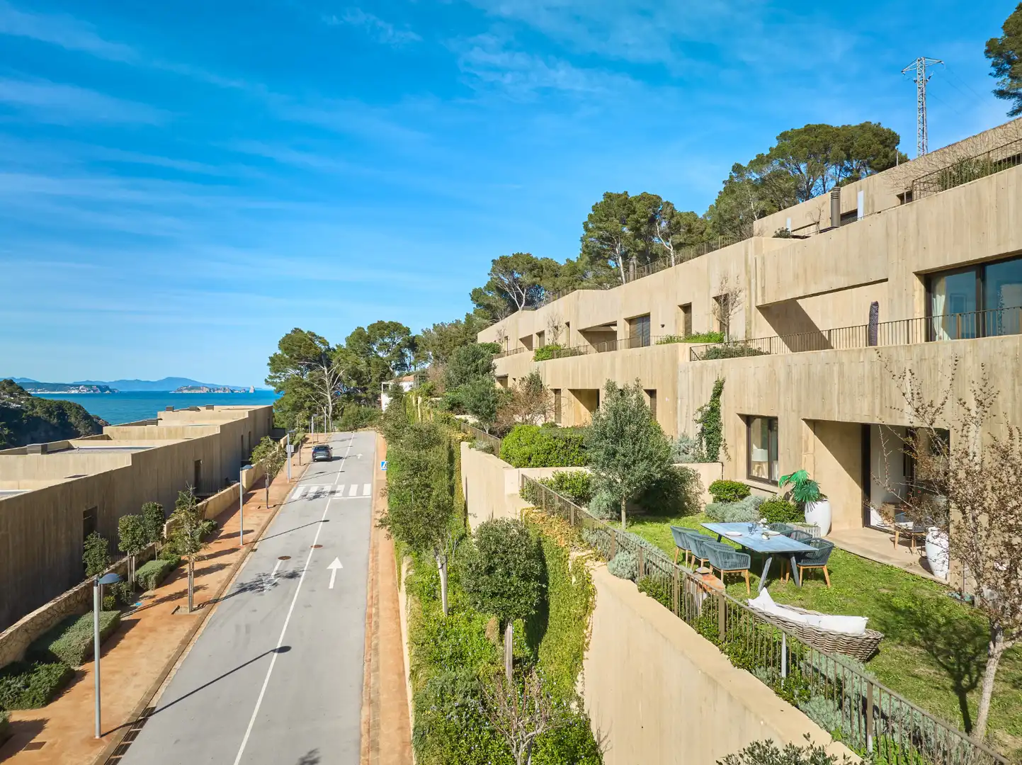 Außenansicht von Wohnung zum Verkauf in Begur mit Klimaanlage, Heizung und Privatgarten