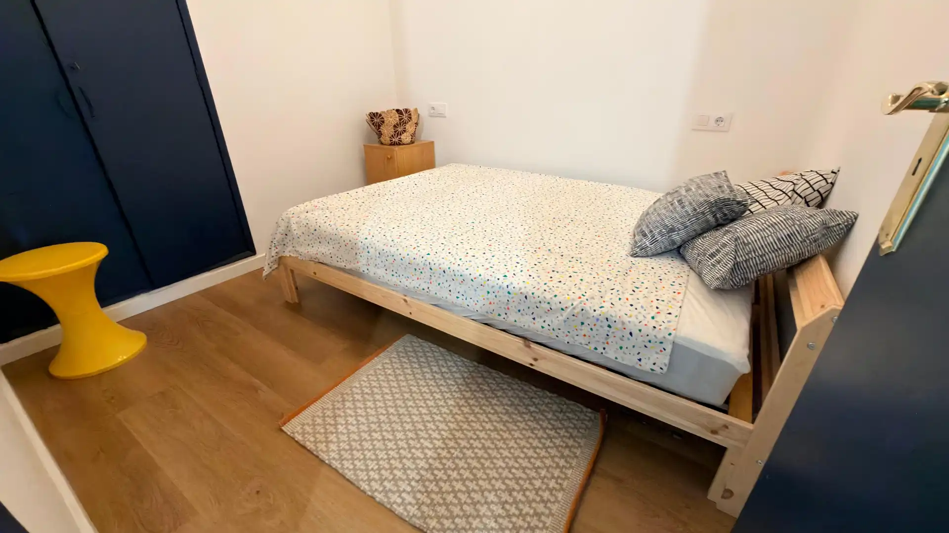 Bedroom of Flat for rent in Monforte de Lemos  with Heating, Furnished and Oven