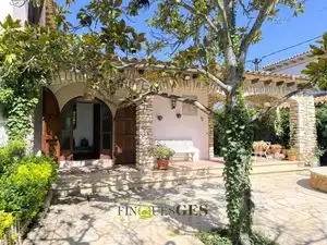 Vista exterior de Casa o xalet en venda en Aiguamúrcia amb Jardí privat, Terrassa i Traster