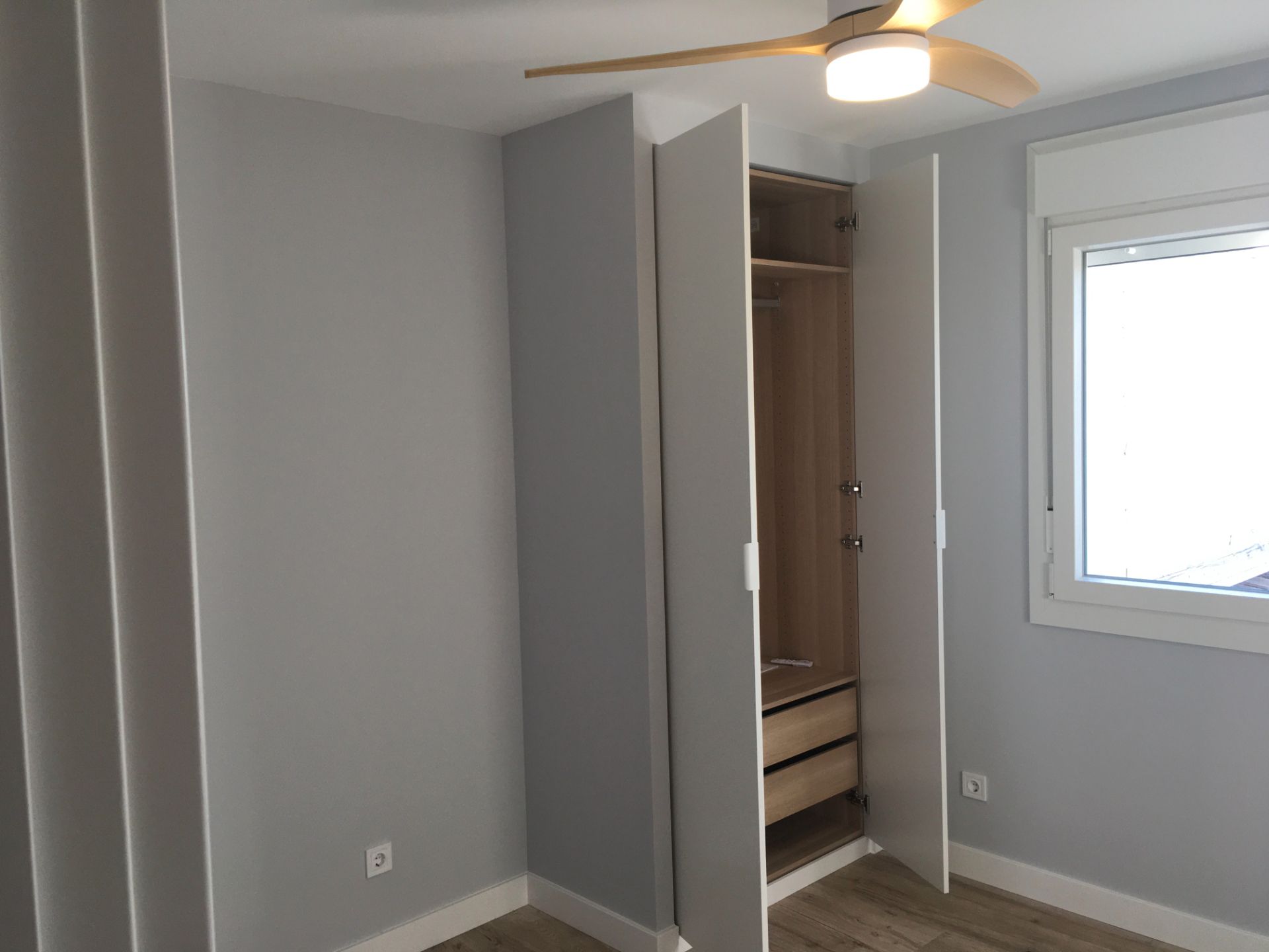 Dormitori de Oficina de lloguer en Torrejón de Ardoz amb Internet