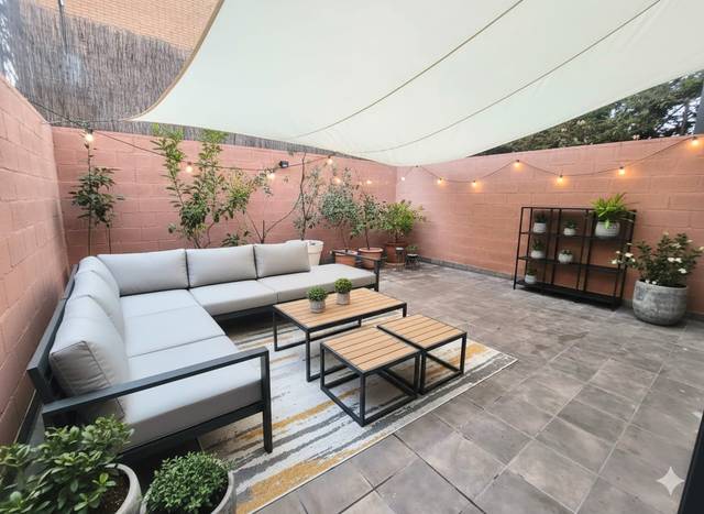 Casa adosada en Venta en Calle Ramón Gómez de la Serna en Los Hueros