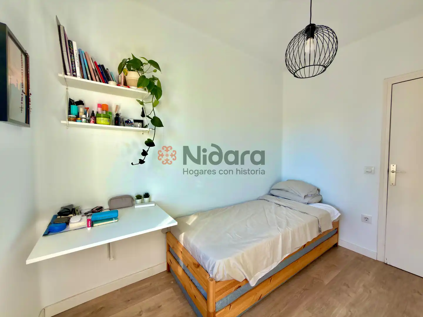 Bedroom of Flat for sale in Barcelona  with Air Conditioner, Heating and Parquet flooring