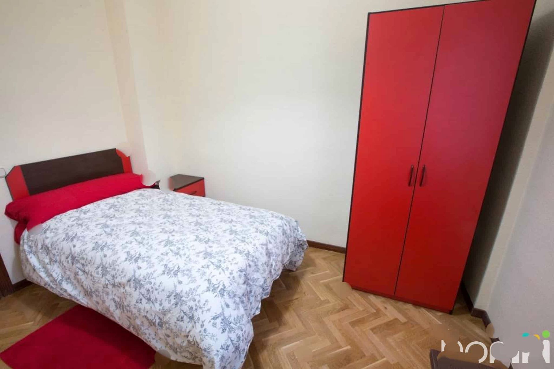 Dormitori de Pis de lloguer en  Madrid Capital amb Calefacció, Moblat i Internet